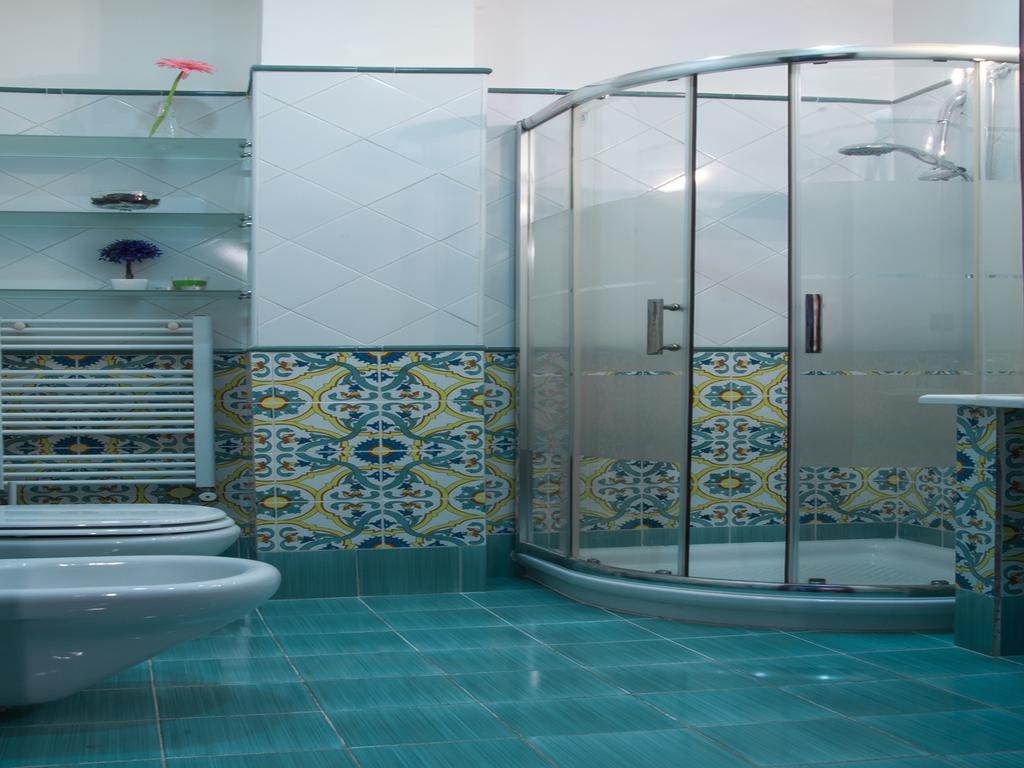 Your Bed Napoli الغرفة الصورة
